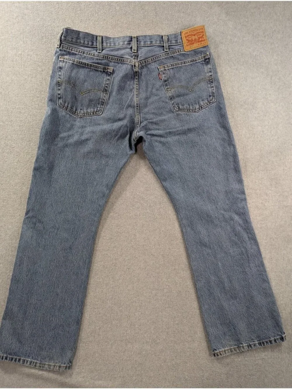 Levis 517 Jeans Mens 38x31 Blue Medium Wash Slim Bootcut Mid Rise Denim Zip Fly